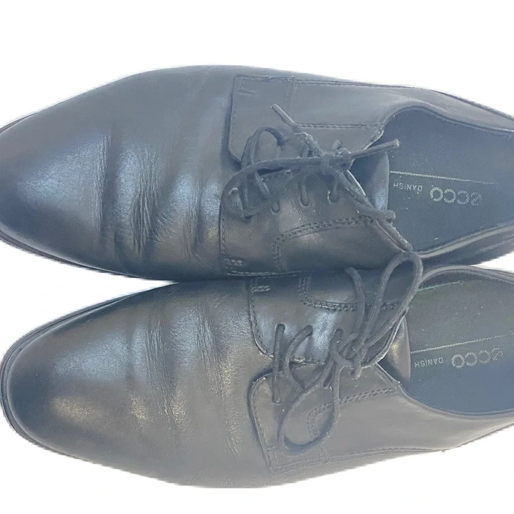 Ecco black leather tie up dress shoes men’s size 10